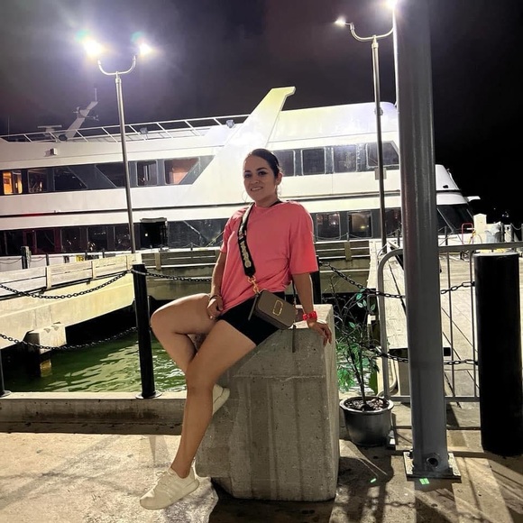 Meet your Posher, Marii - Picture 2 of 2